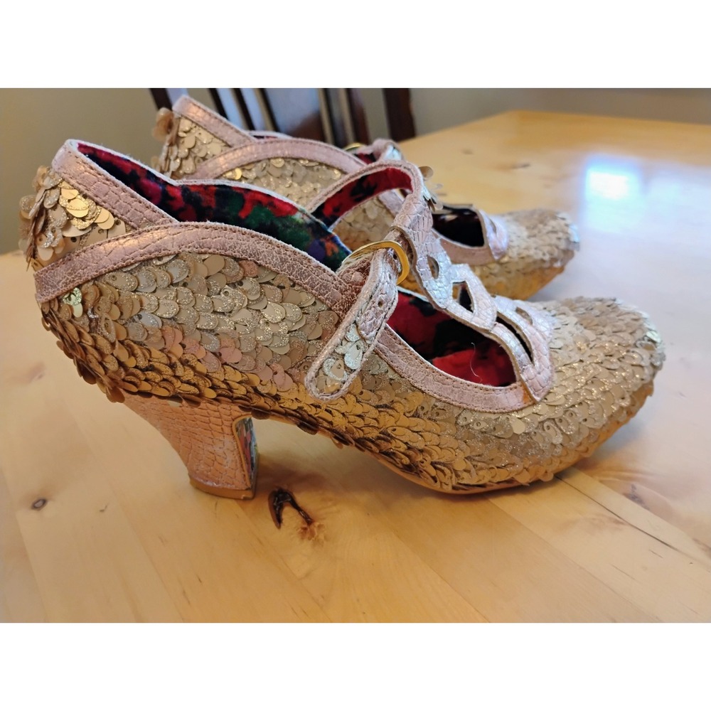 Irregular Choice Nicely Done Mary Jane Shoes Gold Pink Sequined 36 /5.5 Witchy